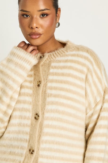 Plus Fluffy Crew Neck Knitted Cardigan - Image 4