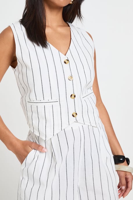 Petite Linen Look Striped Waistcoat & Relaxed Fit Shorts - Image 4