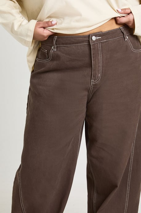 Plus Mid Waist Barrel Jean - Image 3