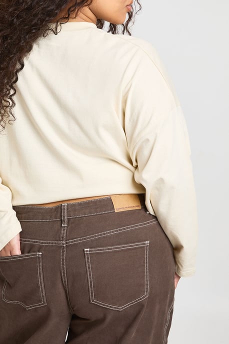 Plus Mid Waist Barrel Jean - Image 4