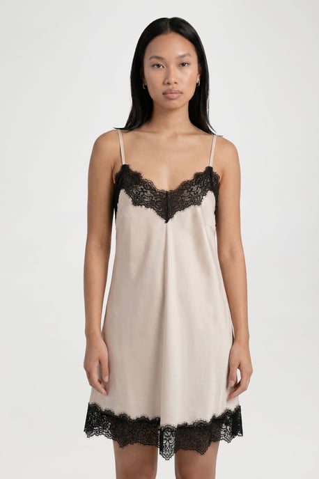 Contrast Lace Detail Nightie - Image 4