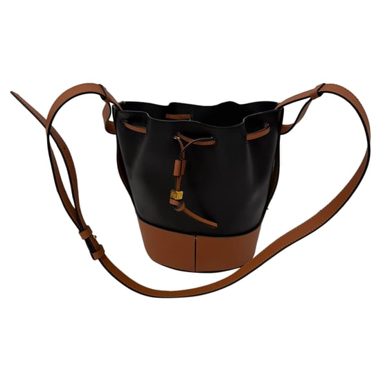 Loewe Small Balloon Bucket Bag in zwart en bruin leer - Image 5