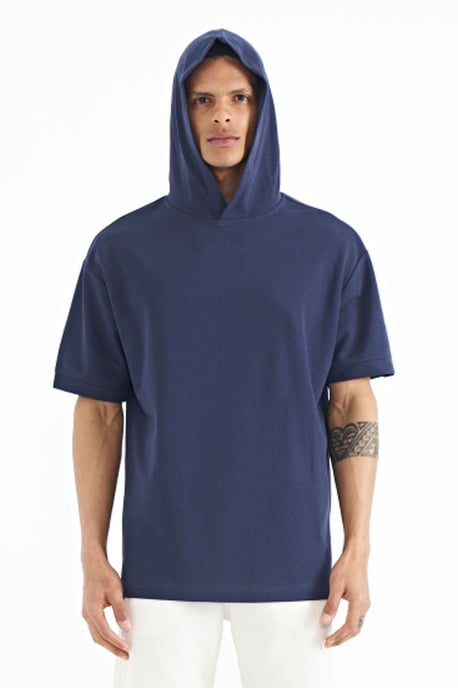 Oversized Hooded T-Shirt with Accessory Details - Image 3