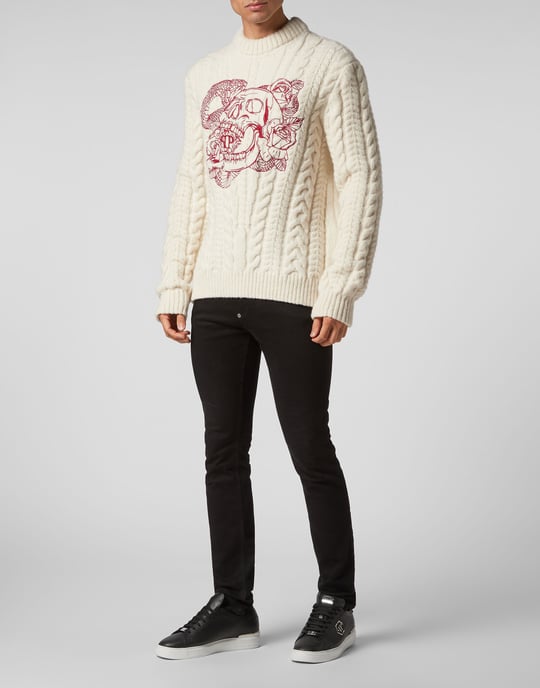 Pullover Round Neck Skull - Image 4