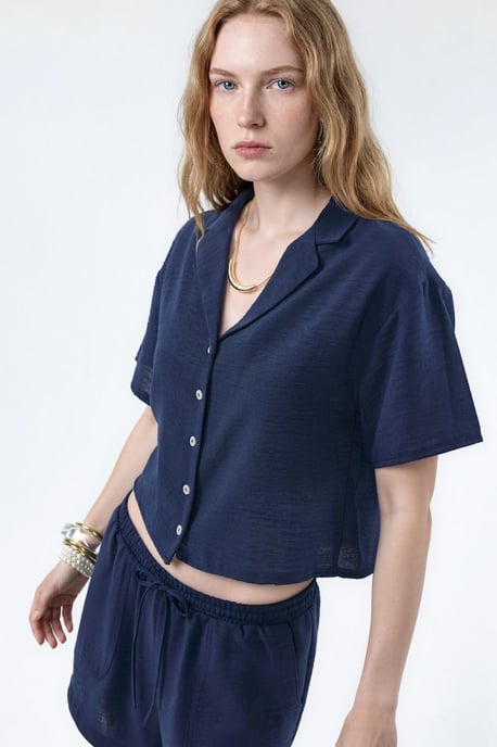 Gestructureerde Crop Shirt met Knoopsluiting - Image 3