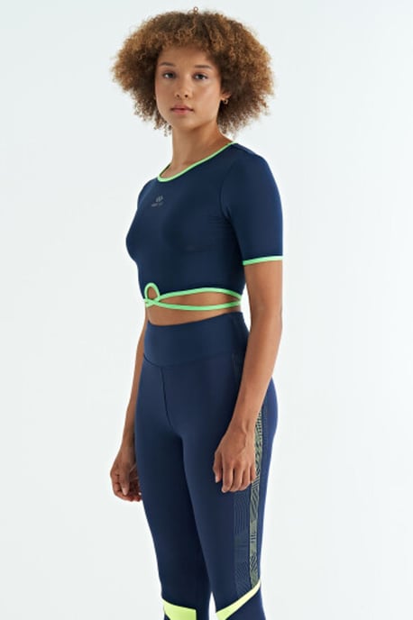Elastic Crop T-Shirt with Crew Neck - Image 4