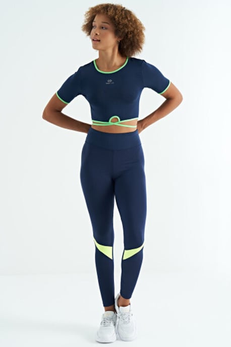 Elastic Crop T-Shirt with Crew Neck - Image 5