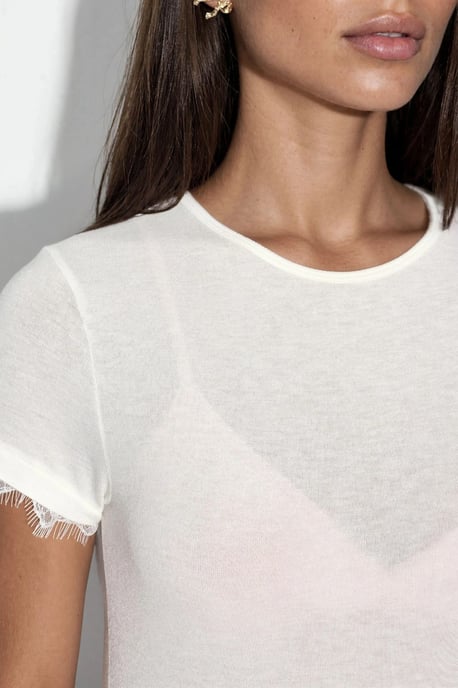 Accessoire Gedetailleerd Crew Neck T-shirt - Image 5