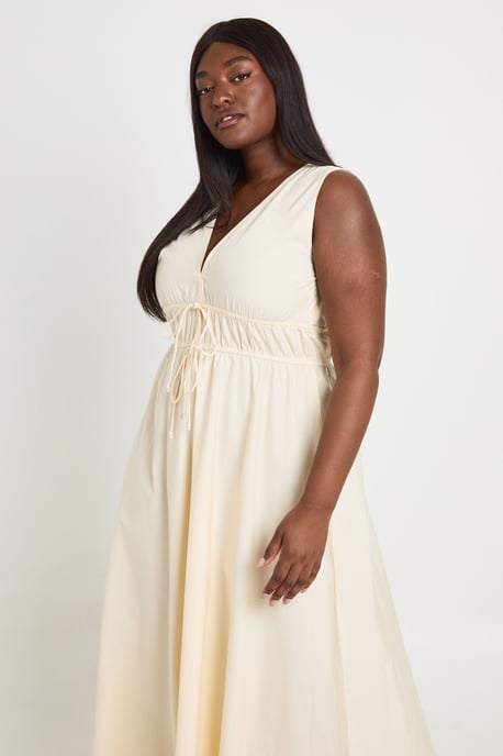 Plus Deep V Front Tie Maxi Skater Dress - Image 3