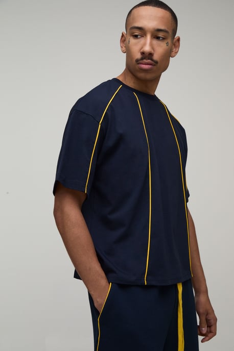 Contrast Piping Oversized Boxy T-Shirt & Baggy Short Set - Image 3