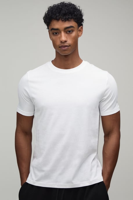 Slim Essential T-shirt - Image 1