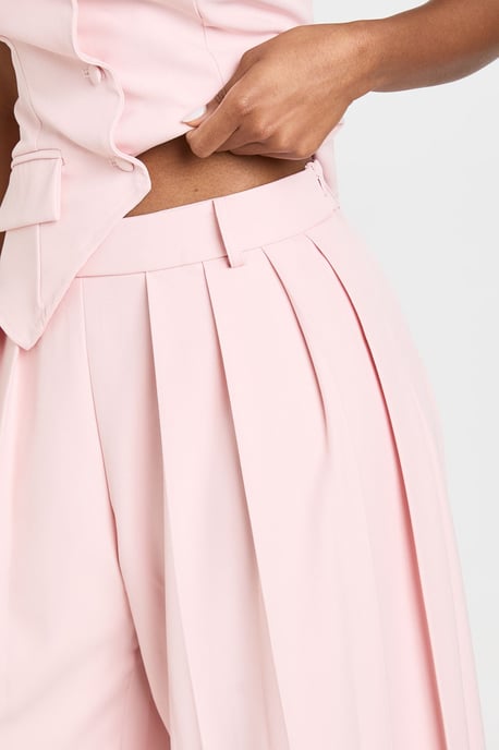 Pleated Extreme Wide Leg Tailored Trousers - Image 4