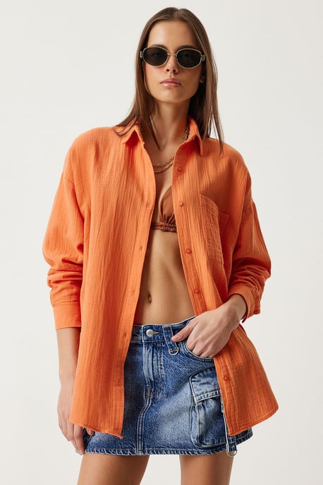 Oversized Textured Cotton Shirt with Pocket - Image 2