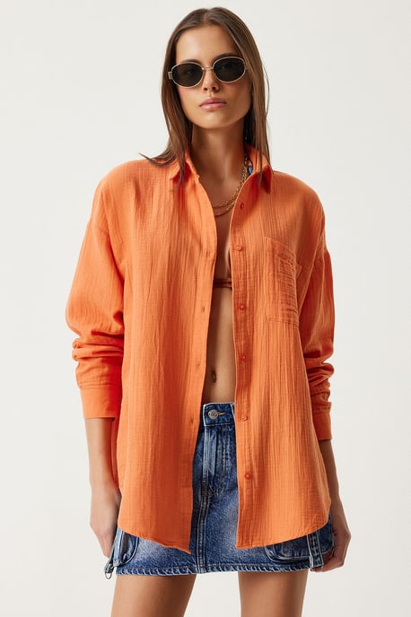 Oversized Textured Cotton Shirt with Pocket - Image 3