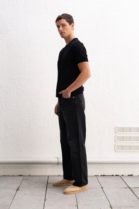 Enkel Rundad Ribbad T-shirt - Image 3