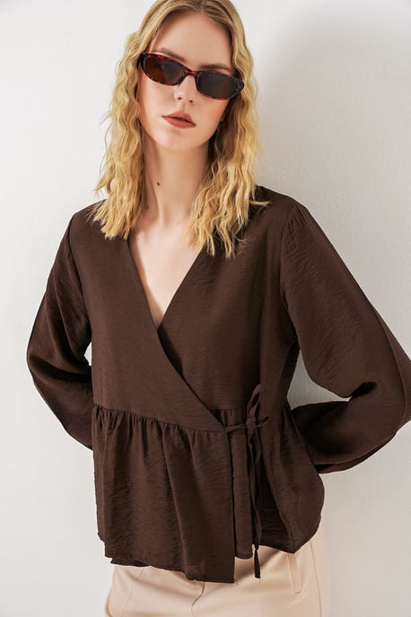 V-hals Blouse met Strikdetail in Crepe-Wrapstijl - Image 3