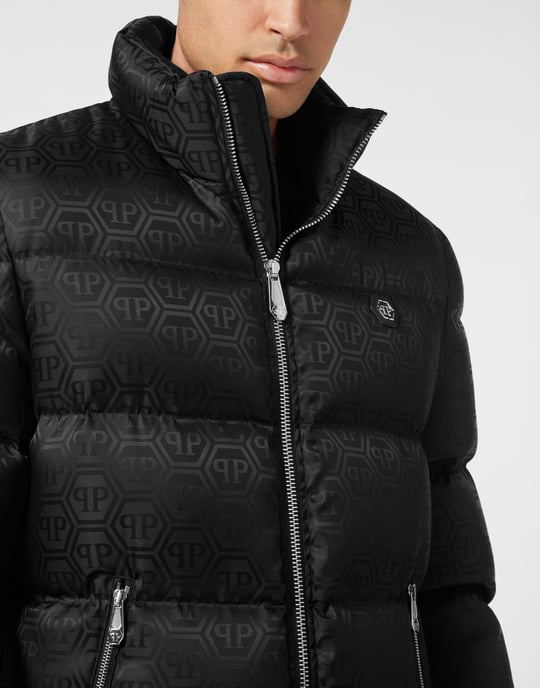 Kort nylonjacka med monogrammotiv - Image 3