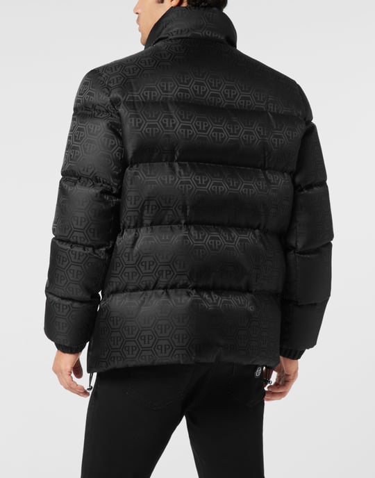Kort nylonjacka med monogrammotiv - Image 5