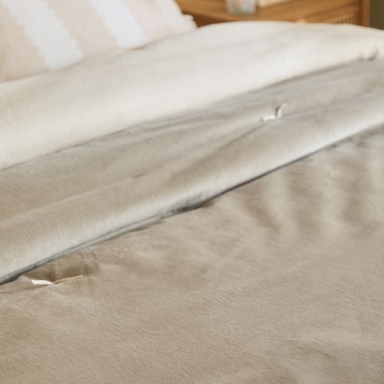 Wylder Edie 100% Cotton Velvet Bedspread - Image 2