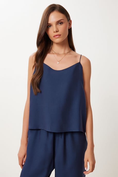 V-Neck Sleeveless Two-Piece Coord Set with Wide Leg Pants - Image 4