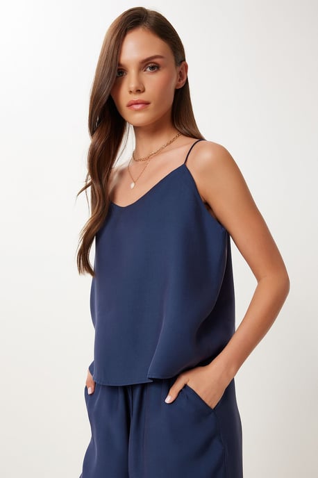 V-Neck Sleeveless Two-Piece Coord Set with Wide Leg Pants - Image 5