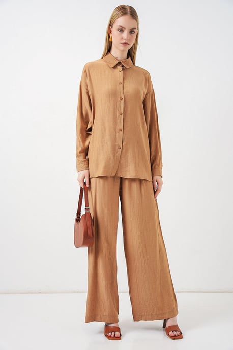 Textured Button-Up Long Sleeve Shirt - Image 1