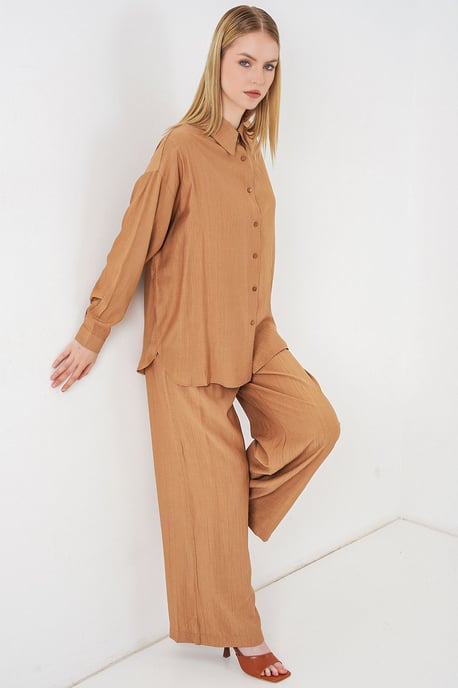 Textured Button-Up Long Sleeve Shirt - Image 3