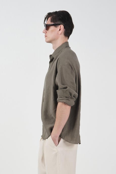 Oversized knäppskjorta med långa ärmar - Image 4