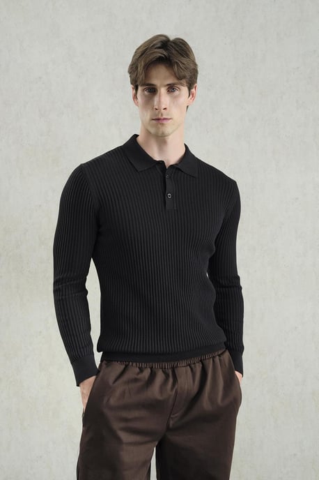Slim Fit Poloshirt med Knapp och Långa Ärmar - Image 1