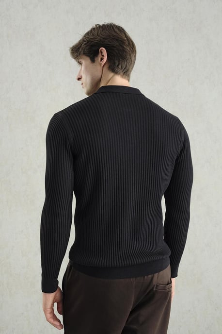 Slim Fit Poloshirt med Knapp och Långa Ärmar - Image 2