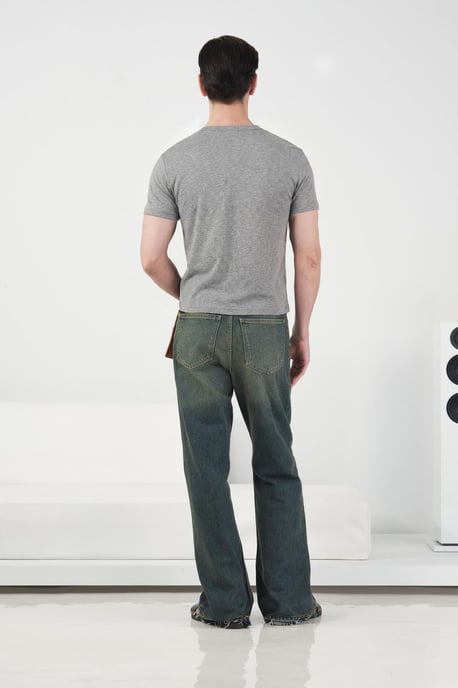 Slim Fit Rundhalsad Knappad T-shirt - Image 4