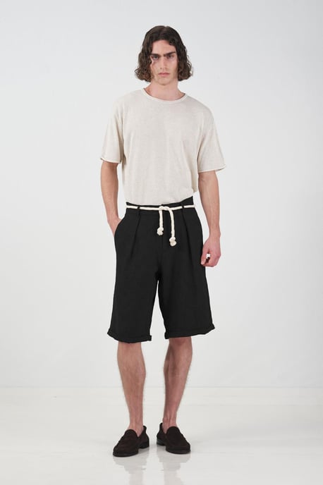Brede Pijpen Middelhoge Shorts met Strikdetail - Image 1