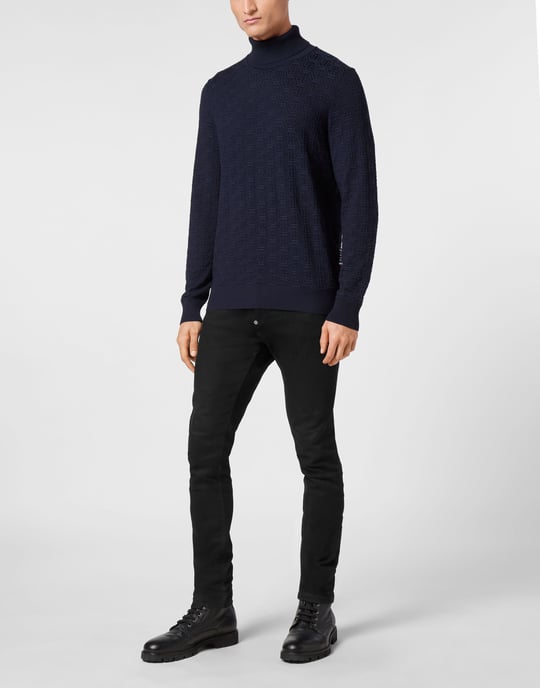 Turtle Neck Monogram - Image 4