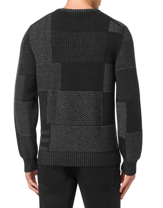 Pullover Round Neck Crest - Image 3