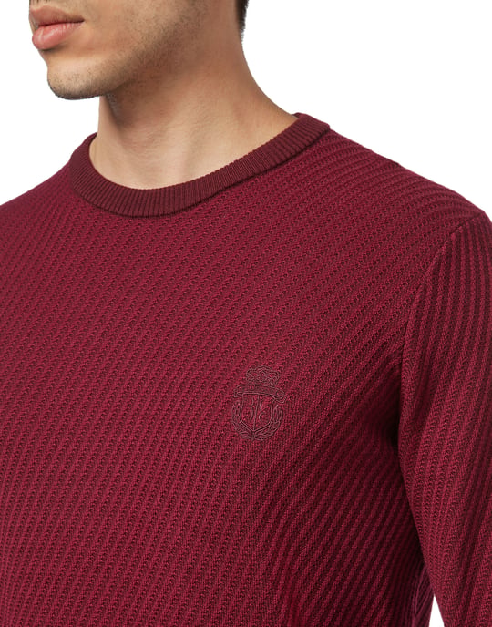 Pullover Round Neck Crest - Image 3