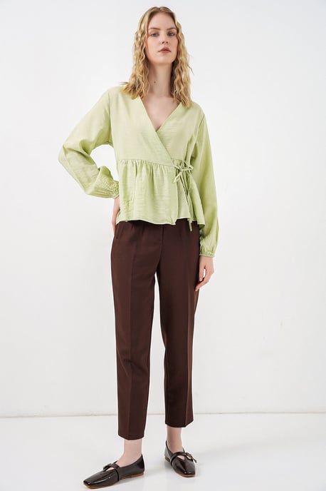 V-hals Blouse met Strikdetail en Kreppé - Image 2
