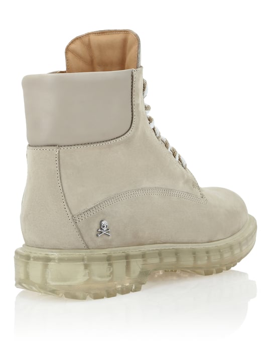 Boots - Image 2