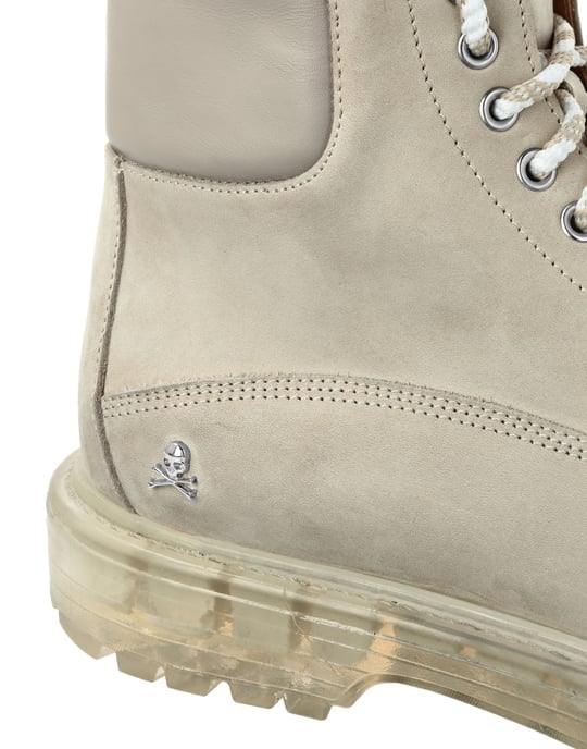 Boots - Image 3
