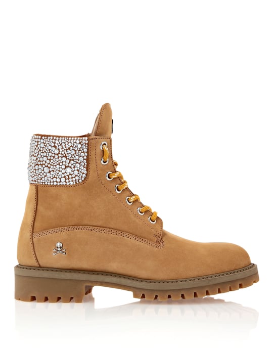 Boots - Image 2