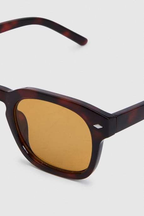 Dark Tortoiseshell Retro Sunglasses - Image 4