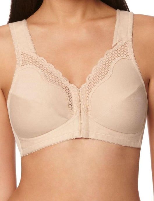 531 Bestform Posture Corrector Front Fastening Bra - Image 4