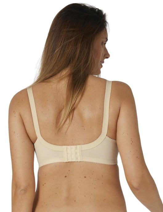 10166799 Triumph Claudette 104 Non Wired Bra - Image 2