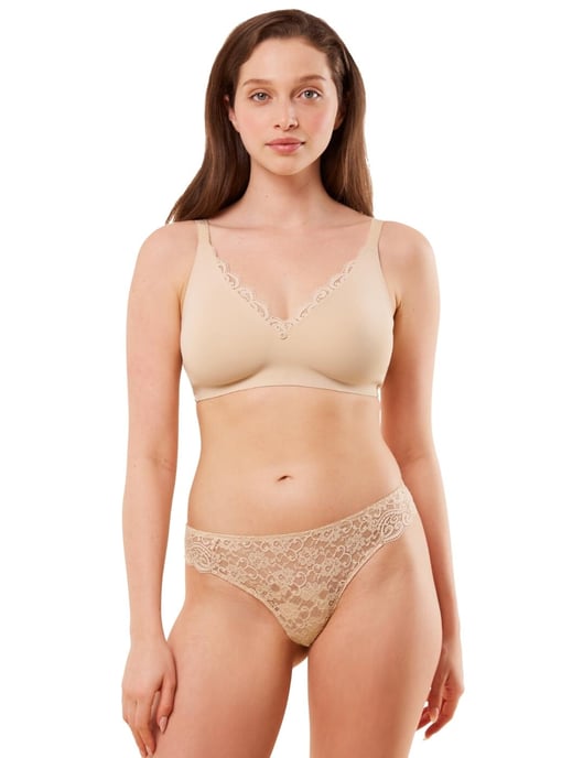 10210668 Triumph Amourette Non Wired Minimiser Bra - Image 5