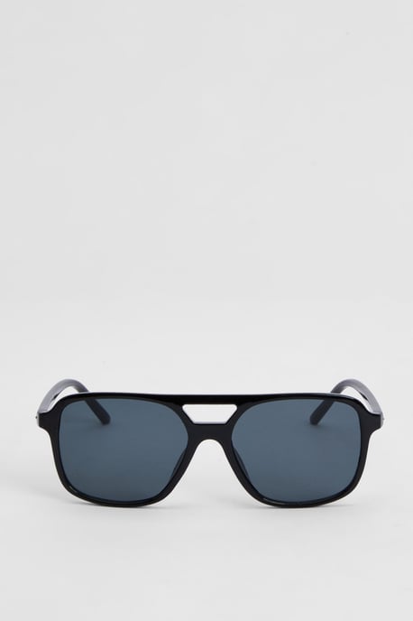 Black Aviator Sunglasses - Image 3
