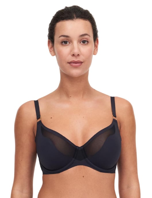 C10M10 Chantelle Pure Light Moulded Bra - Image 1