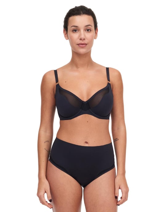C10M10 Chantelle Pure Light Moulded Bra - Image 5