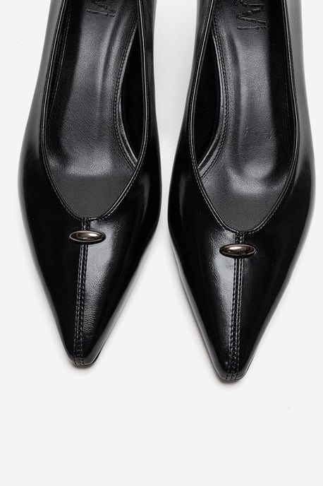 Versay Spetsig Tå Kitten Heel Pump - Image 2