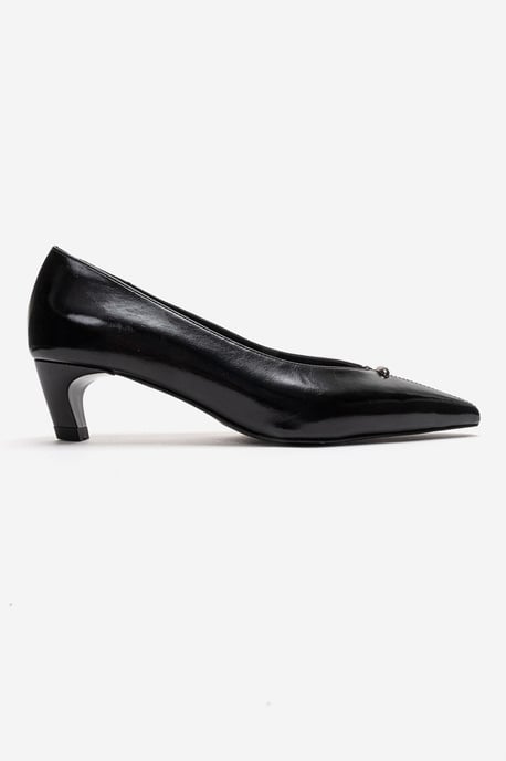Versay Spetsig Tå Kitten Heel Pump - Image 4