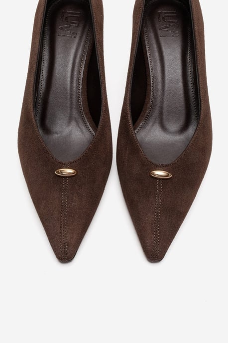Versay Spetsig Tå Kitten Heel Pump - Image 2
