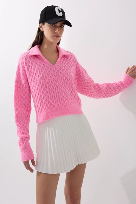 Textured Knitted Sweater with Shirt Collar - Image 3